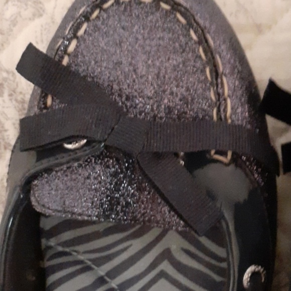 Shoes - Picture 3 of 3